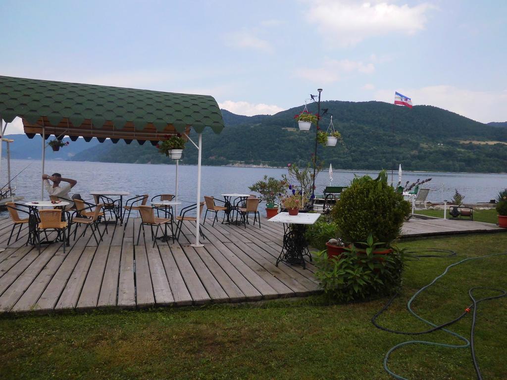 Casa Verde Orsova Luaran gambar